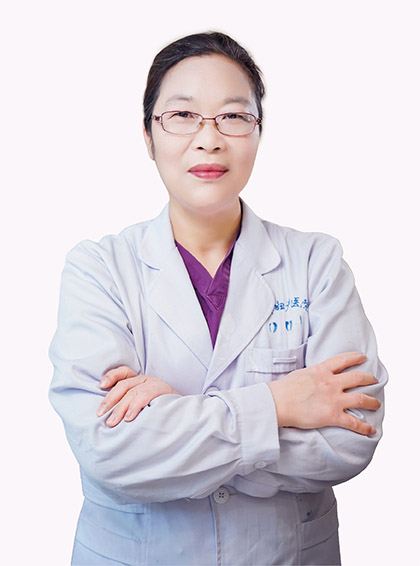 李华