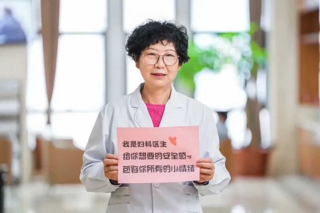 手举口号 (5).jpg